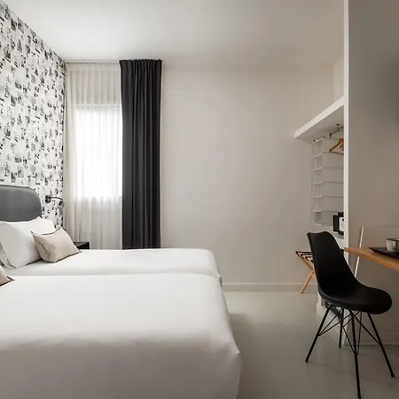 Hotel Bypillow Amari 2*
