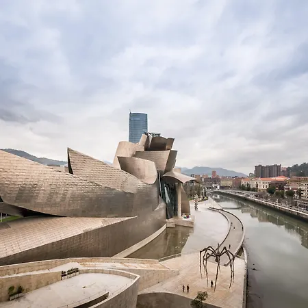 Bypillow Amari Μπιλμπάο